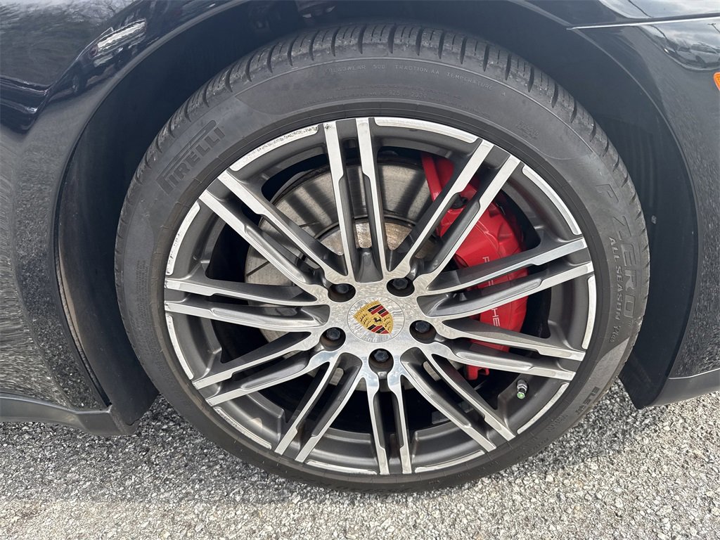 Used 2016 Porsche Panamera GTS image 13