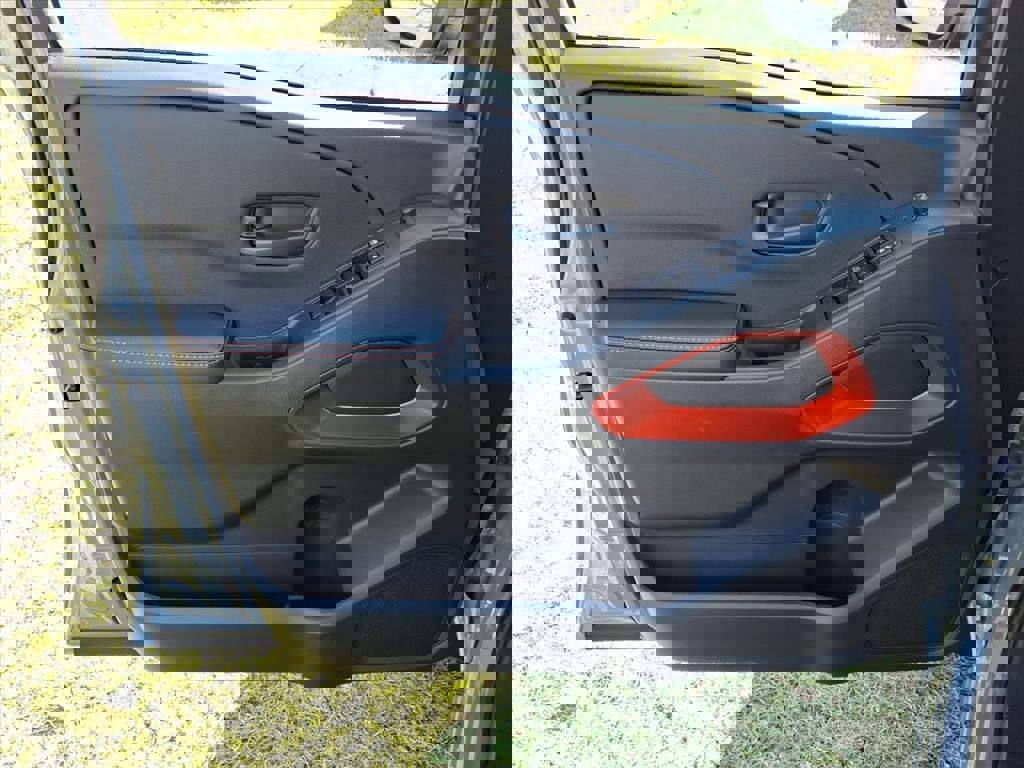 New 2026 Nissan Frontier PRO-4X w/ Pro-4x Convenience Package image 6