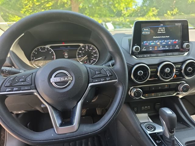 Used 2025 Nissan Sentra SV FWD image 16