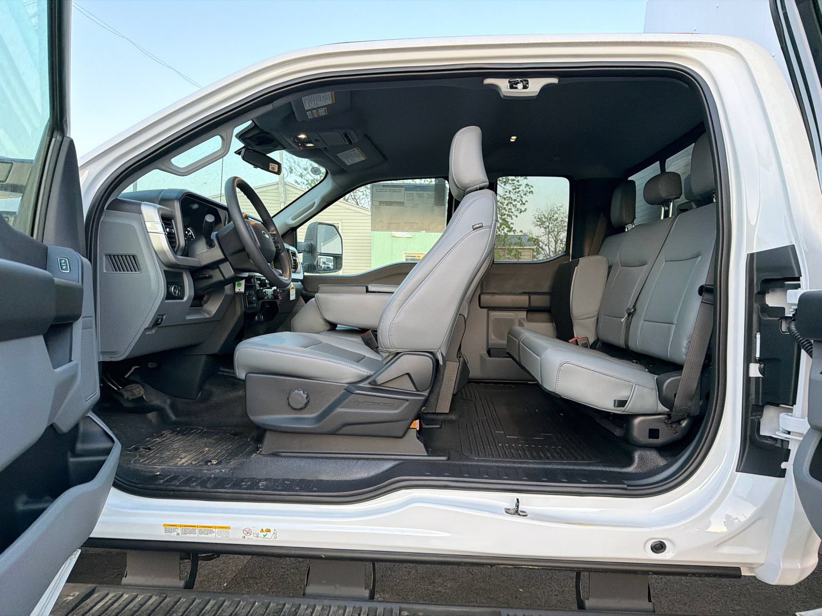 New 2025 Ford F550 4x4 SuperCab Super Duty w/ XL Chrome Package image 14