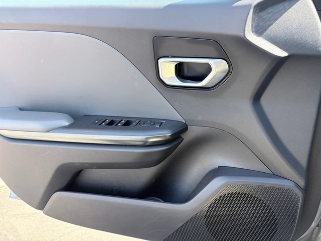 Used 2025 Kia K4 FWD image 12