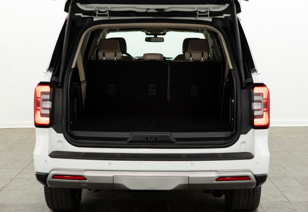Used 2024 Ford Expedition Max Limited AWD/4WD image 17