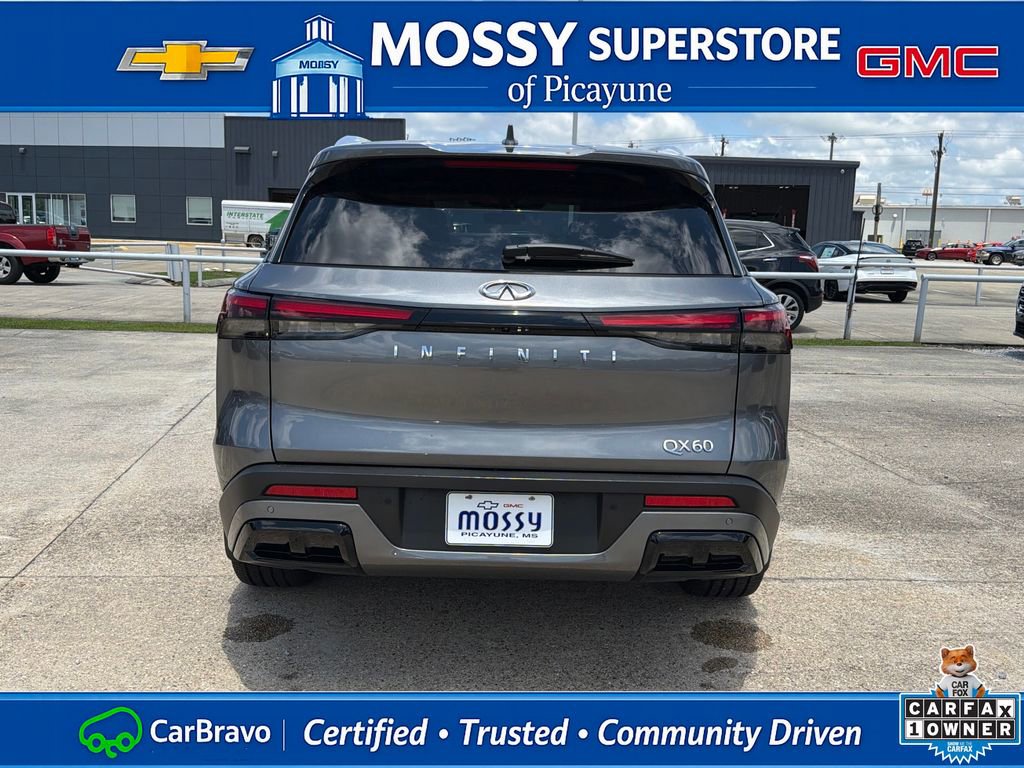 Used 2023 INFINITI QX60 Luxe FWD image 5