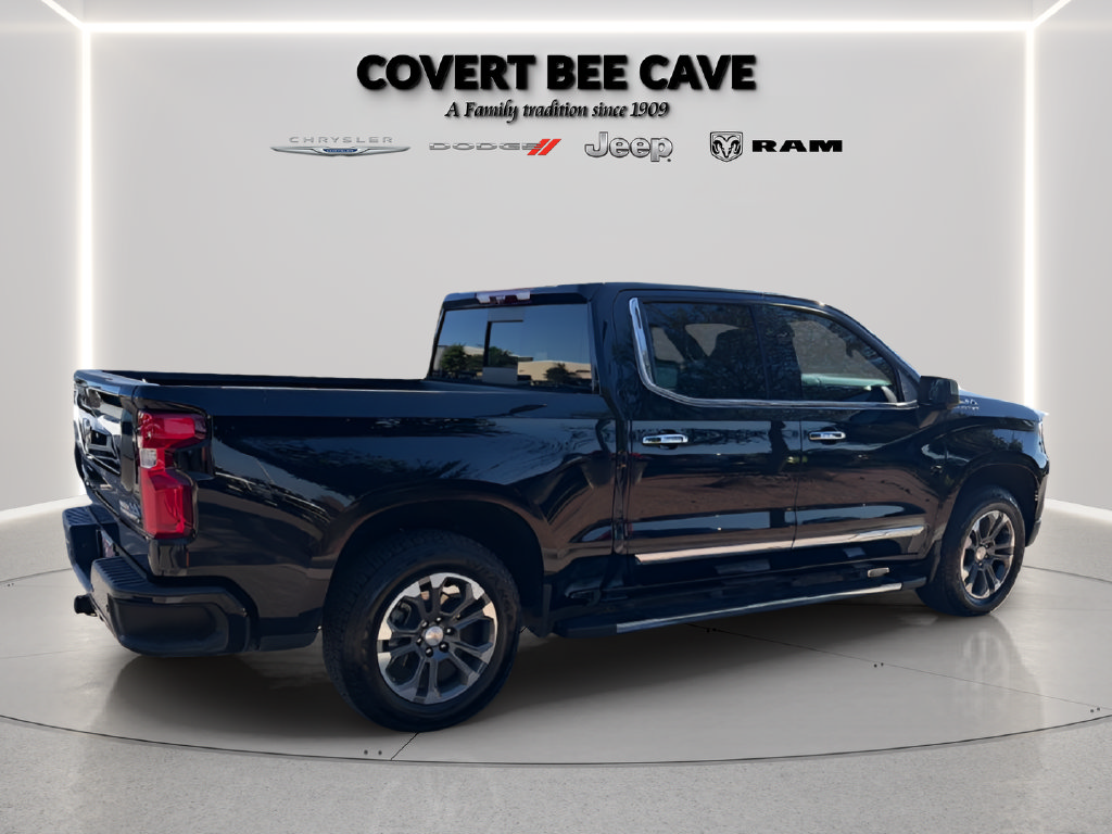 Used 2025 Chevrolet Silverado 1500 High Country w/ Technology Package AWD/4WD image 9