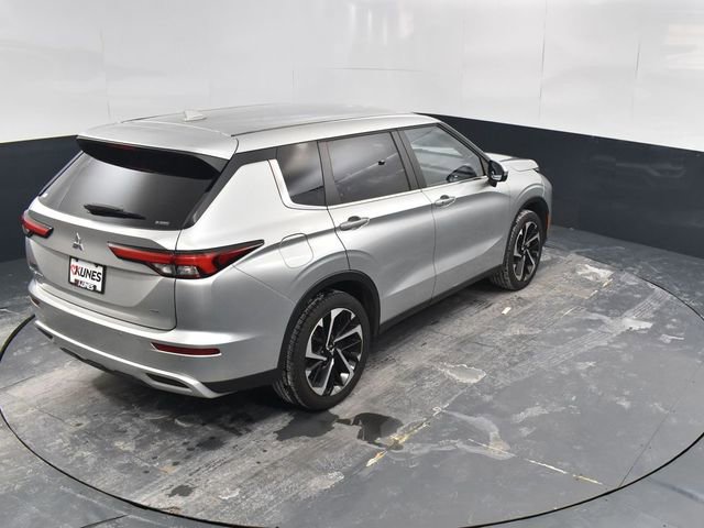 Used 2024 Mitsubishi Outlander SE image 42