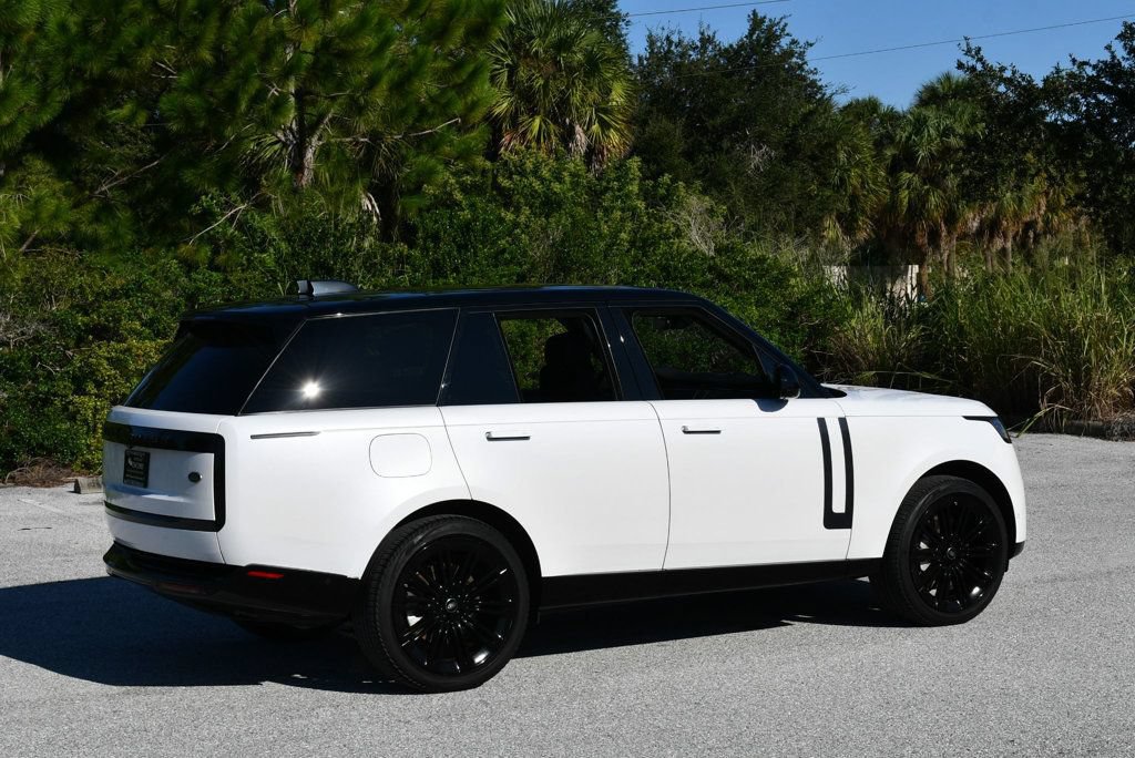 Used 2023 Land Rover Range Rover SE AWD/4WD image 6