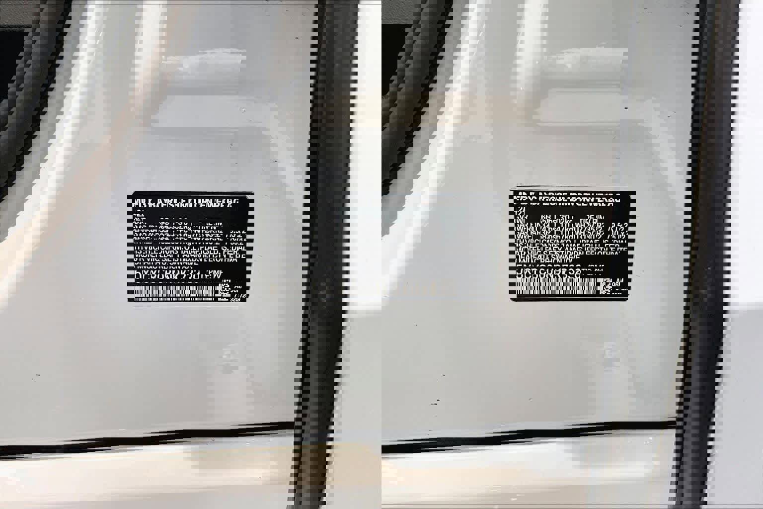 Used 2022 BMW X6 M50i w/ Executive Package image 34