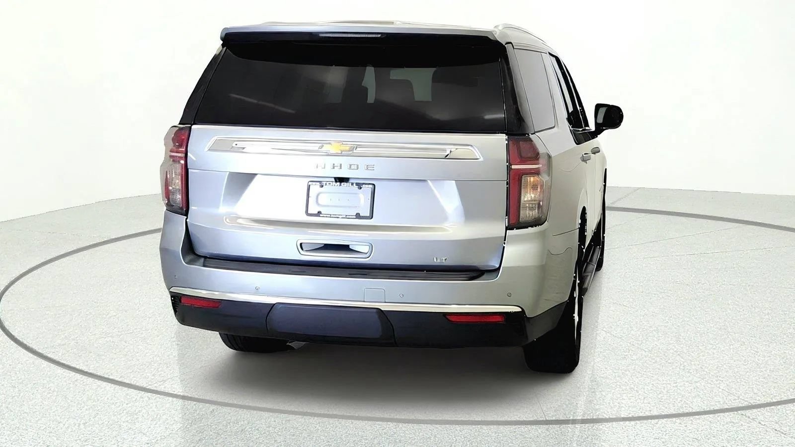Used 2023 Chevrolet Tahoe LT AWD/4WD image 5