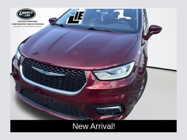 Used 2021 Chrysler Pacifica Touring w/ Cold Weather Group