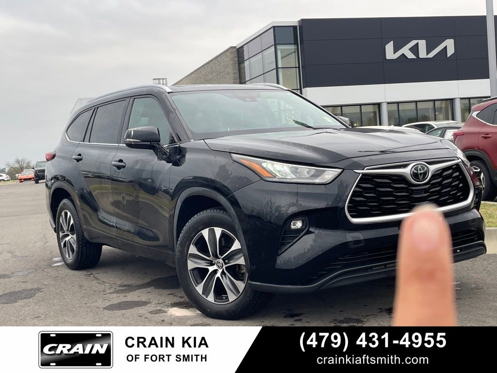 Used 2020 Toyota Highlander XLE