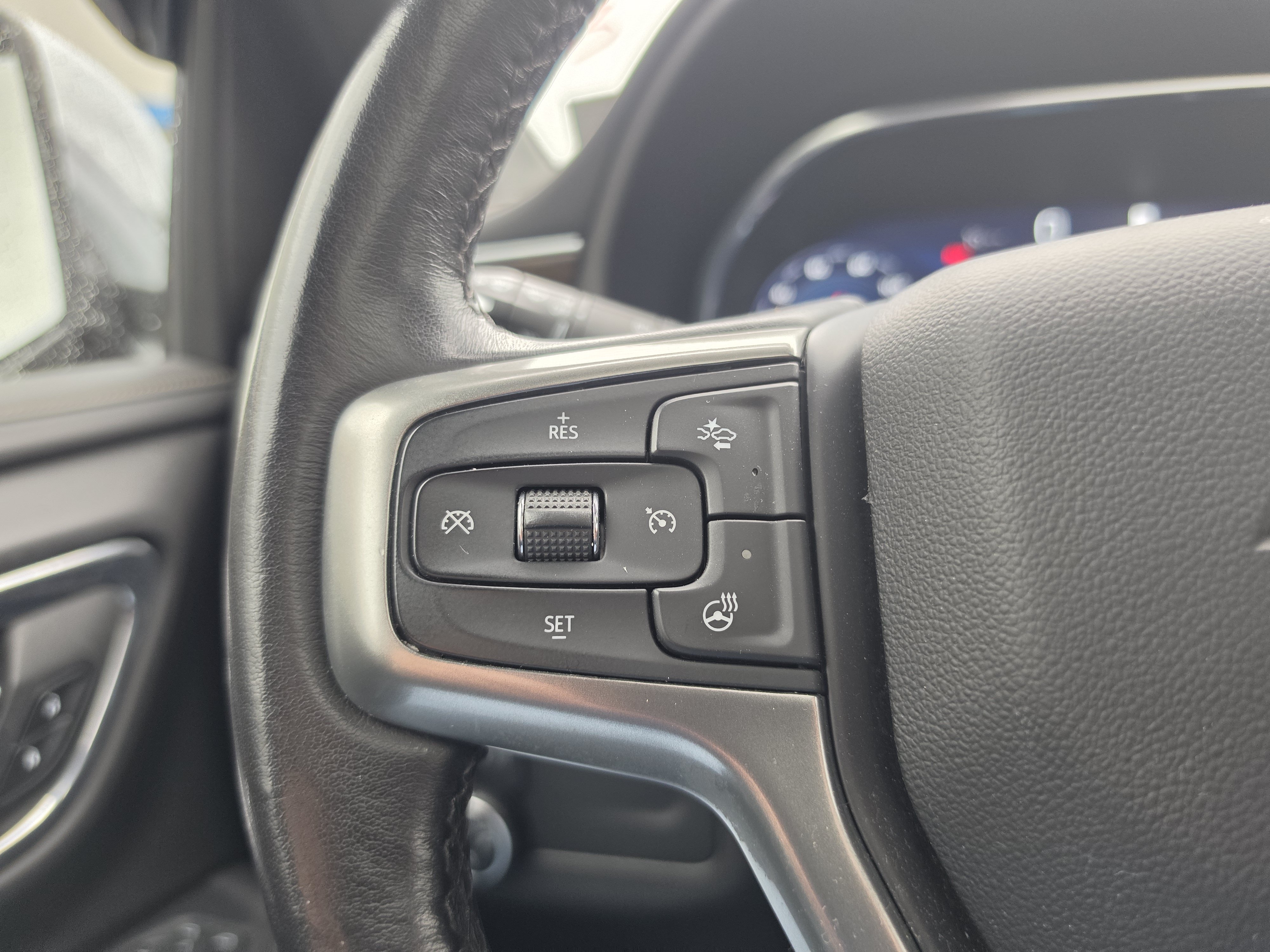 Used 2023 Chevrolet Tahoe Premier AWD/4WD image 22