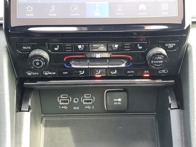 Used 2023 Jeep Grand Cherokee Overland w/ Luxury Tech Group IV image 32