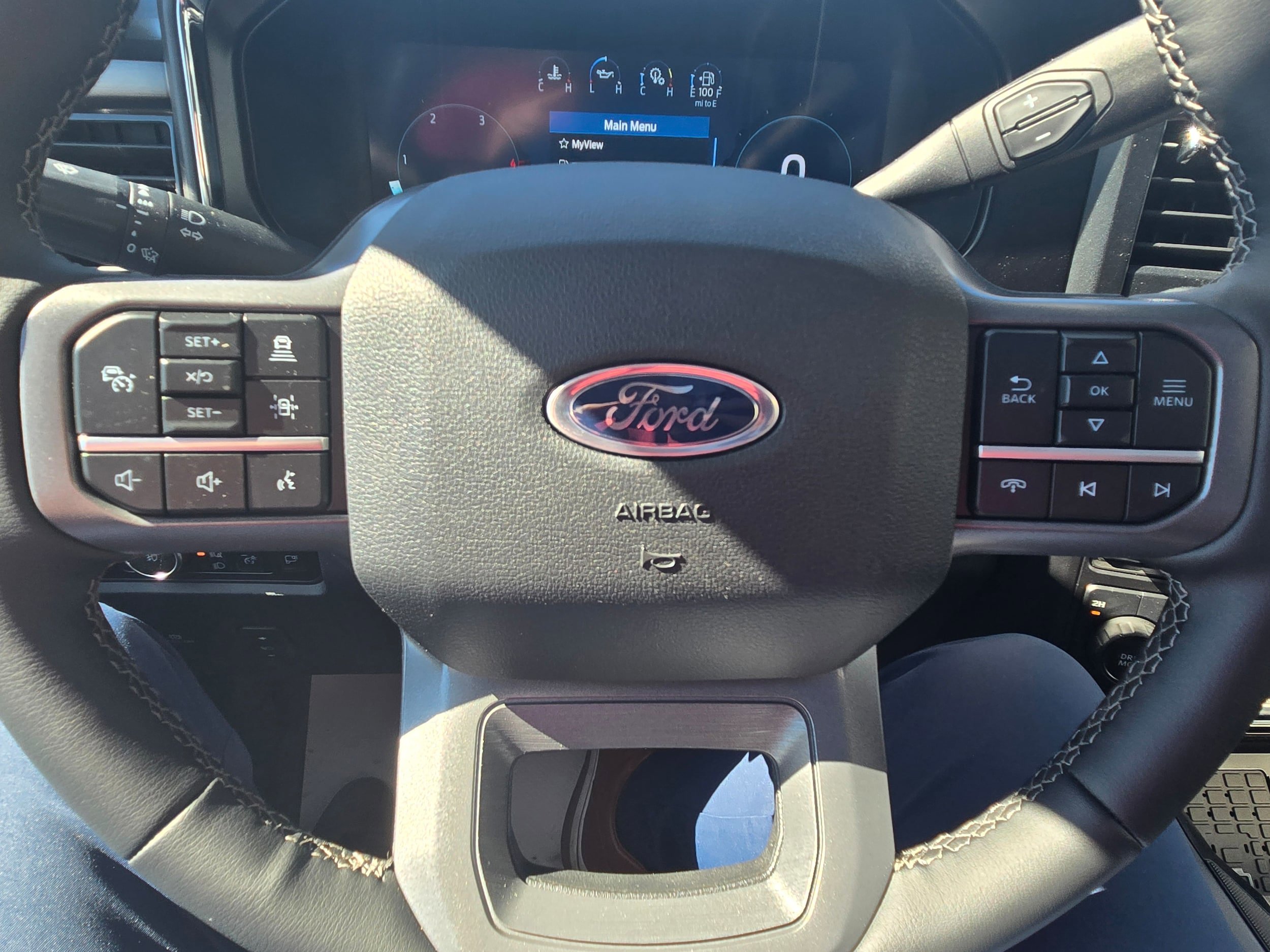 New 2026 Ford F250 Lariat w/ Black Appearance Package image 18