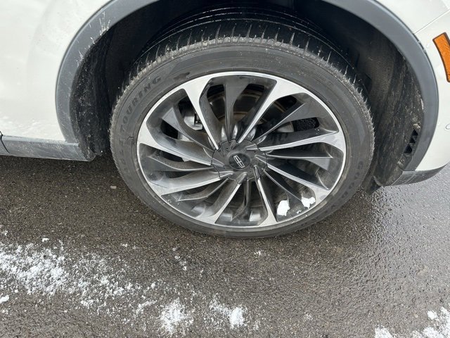Used 2023 Lincoln Aviator Reserve w/ Equipment Group 201A image 13