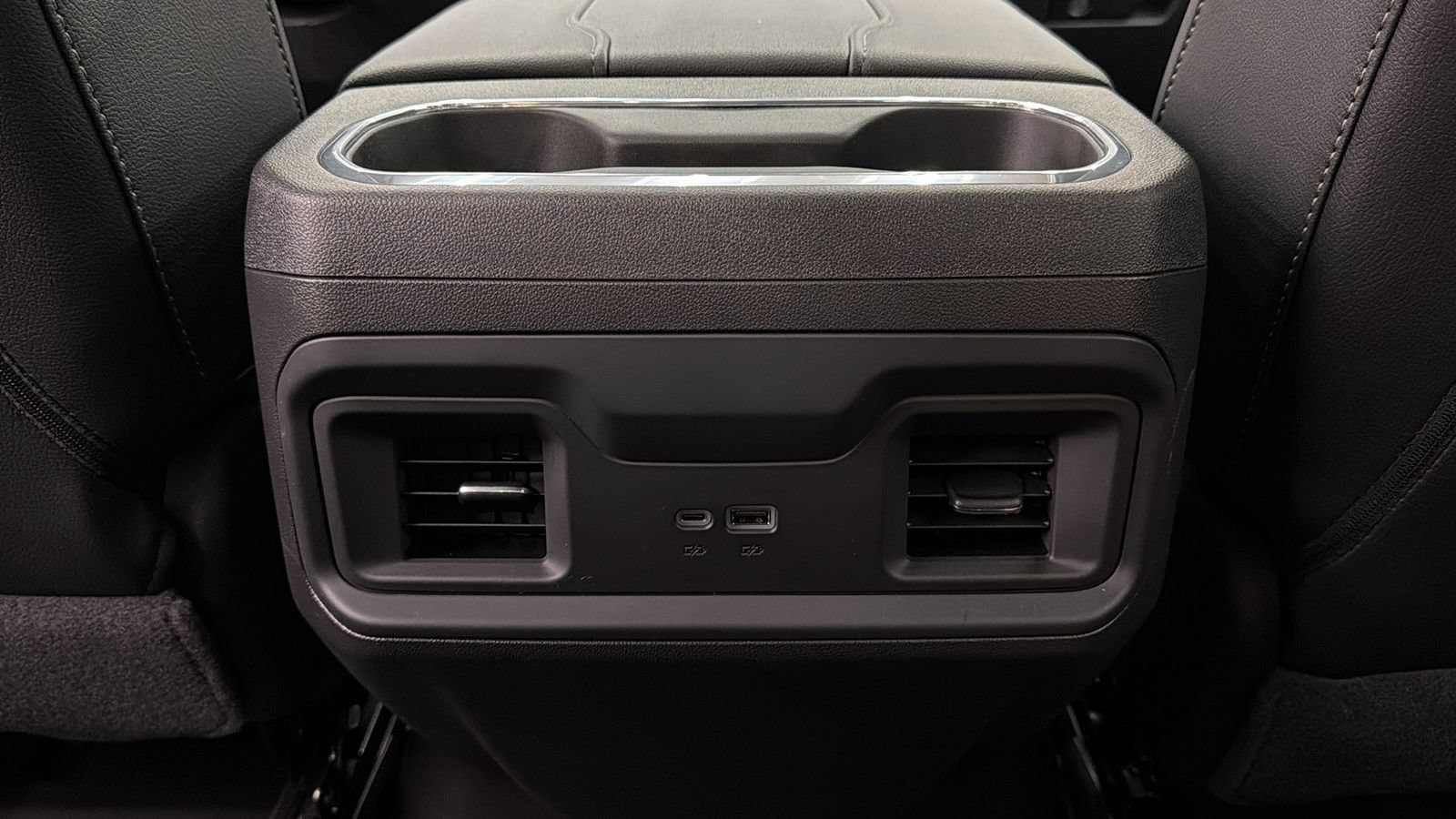 Used 2026 Chevrolet Silverado 1500 LT Trail Boss w/ Convenience Package II AWD/4WD image 38