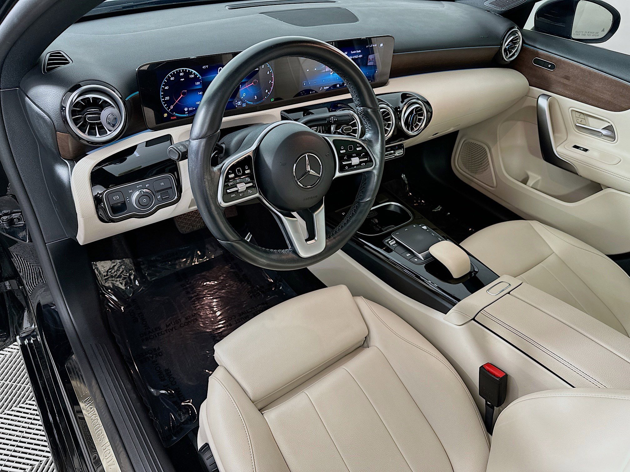 Used 2022 Mercedes-Benz A 220 4MATIC image 9