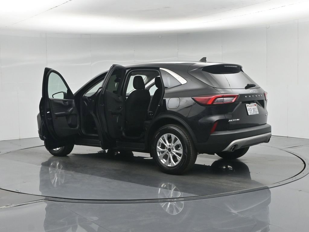 Certified 2023 Ford Escape Active AWD/4WD image 35