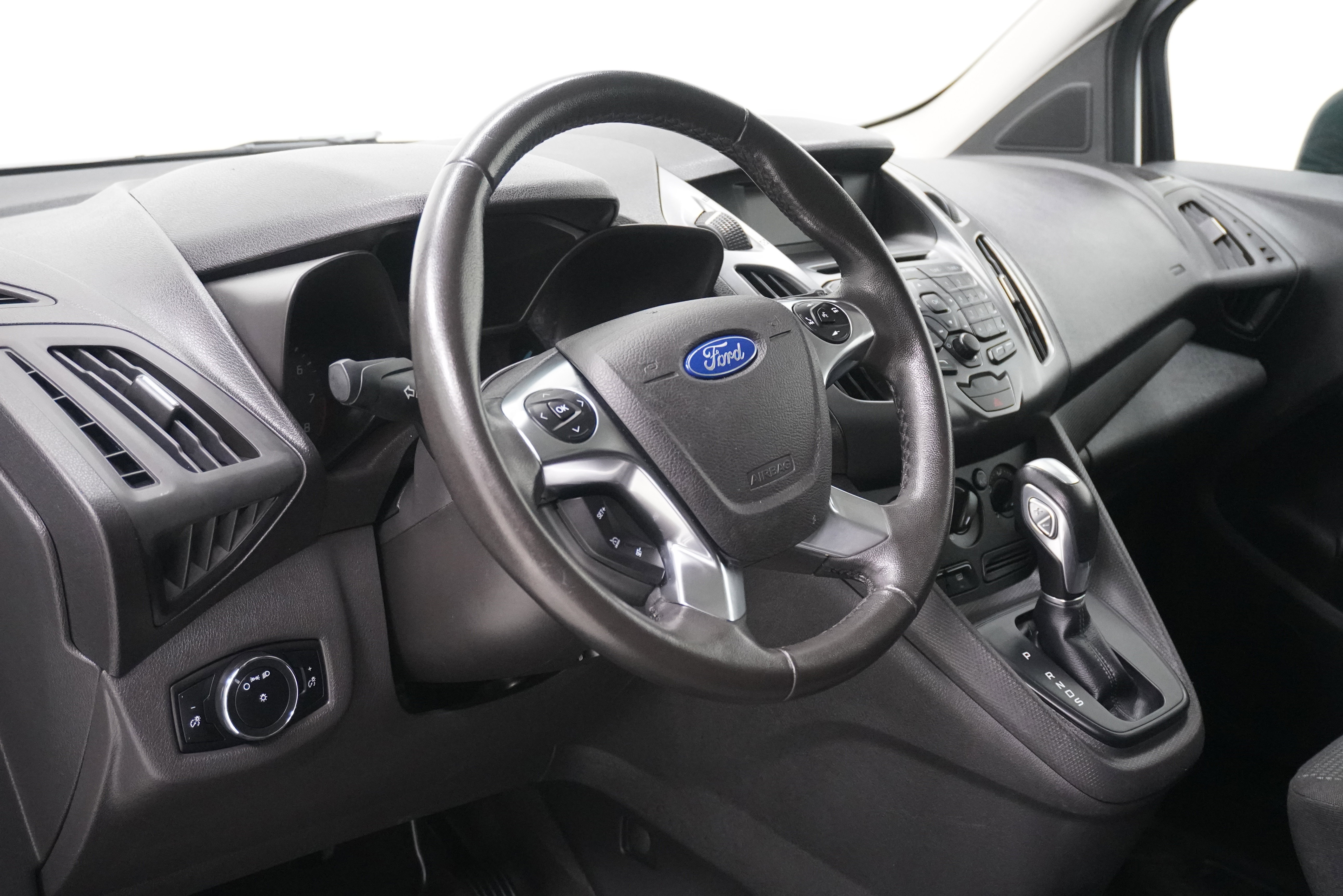 Used 2016 Ford Transit Connect XL image 9