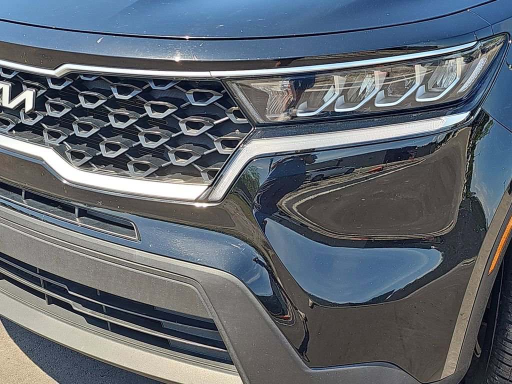 Used 2022 Kia Sorento LX FWD image 33