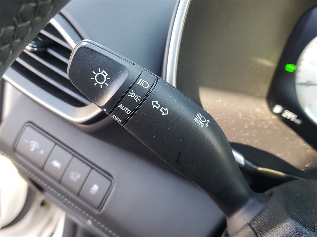 Used 2023 Hyundai Santa Fe SEL Premium image 28