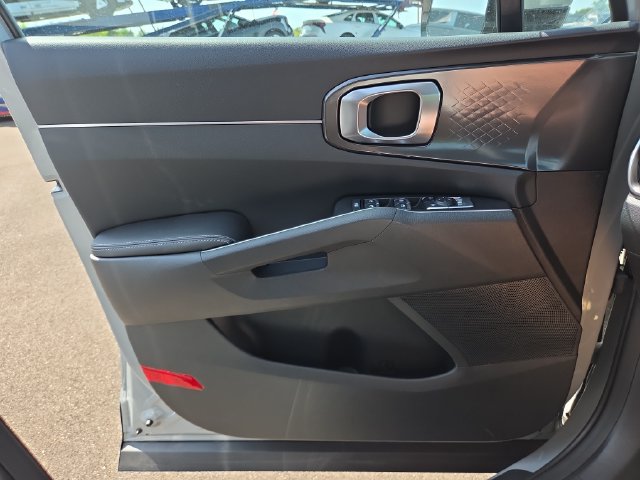 New 2026 Kia Sorento S FWD image 9