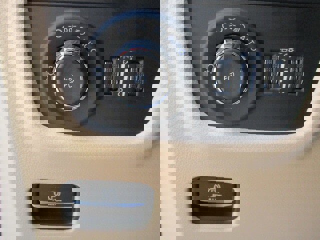 Used 2024 Jeep Grand Cherokee Limited image 14