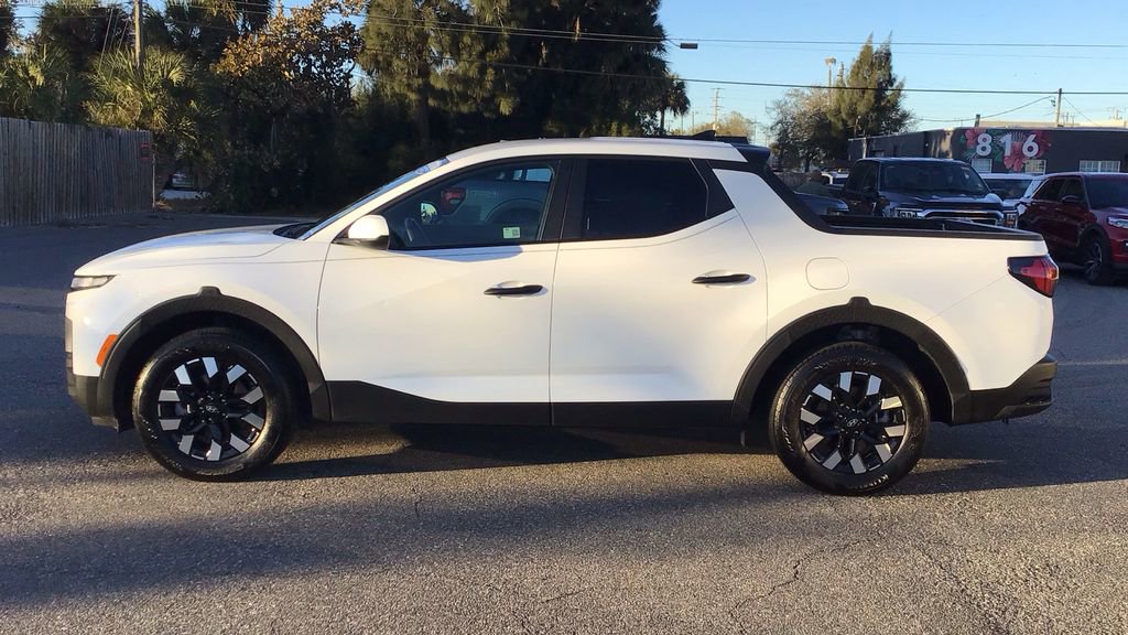 Used 2025 Hyundai Santa Cruz SE image 8