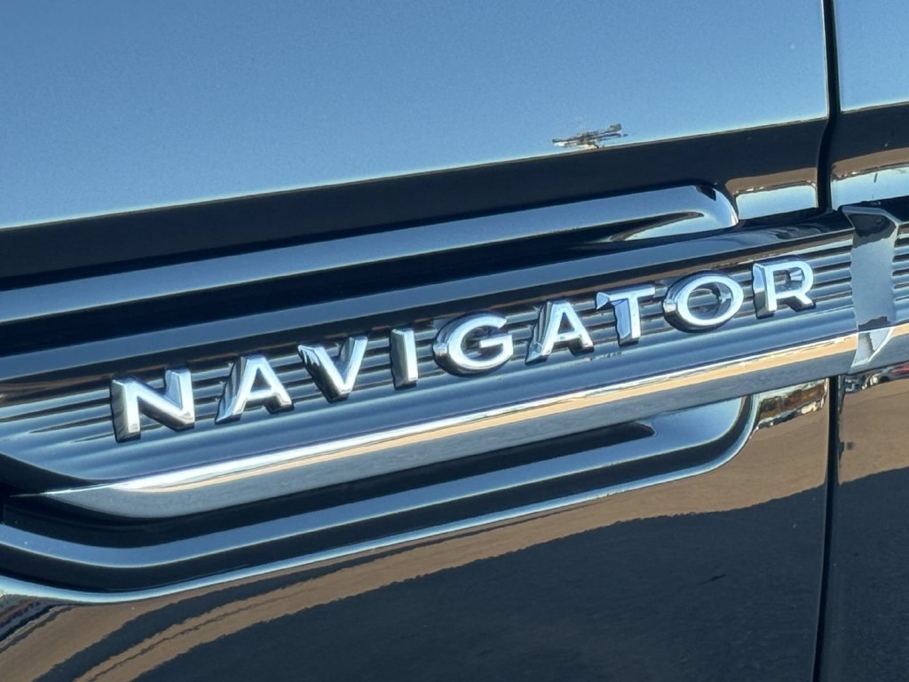Certified 2023 Lincoln Navigator L Black Label AWD/4WD image 10