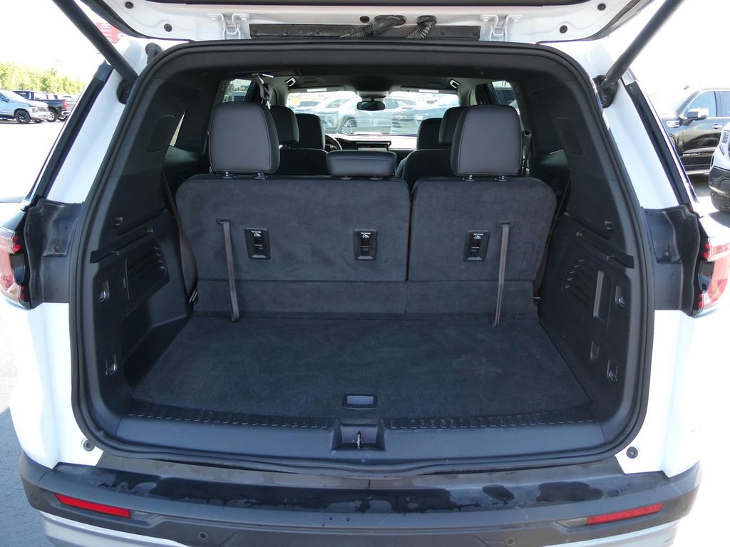 Certified 2025 GMC Acadia Elevation w/ Super Cruise Package FWD image 17