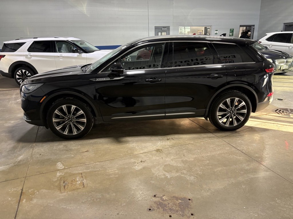 Used 2022 Lincoln Corsair Reserve image 5