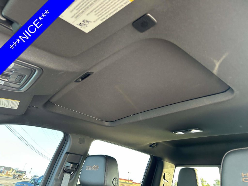 Used 2025 Chevrolet Silverado 2500 High Country w/ High Country Premium Package AWD/4WD image 18