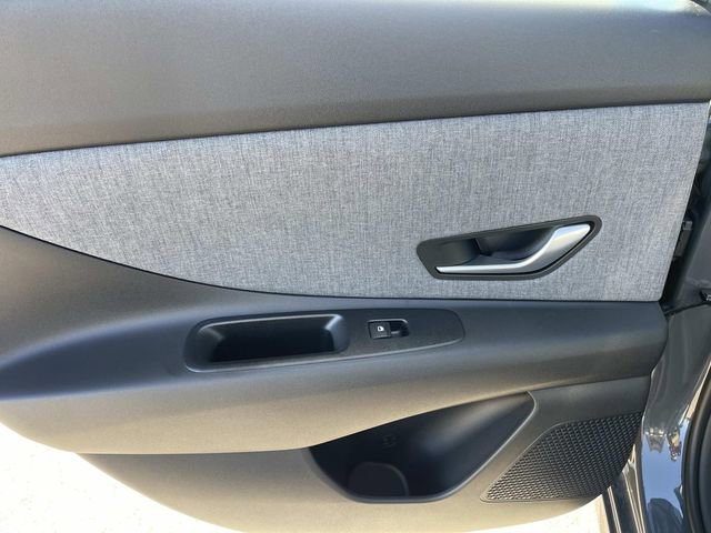 New 2026 Hyundai Elantra Limited FWD image 19