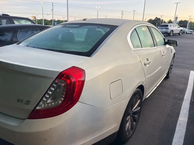 Used 2013 Lincoln MKS FWD image 4