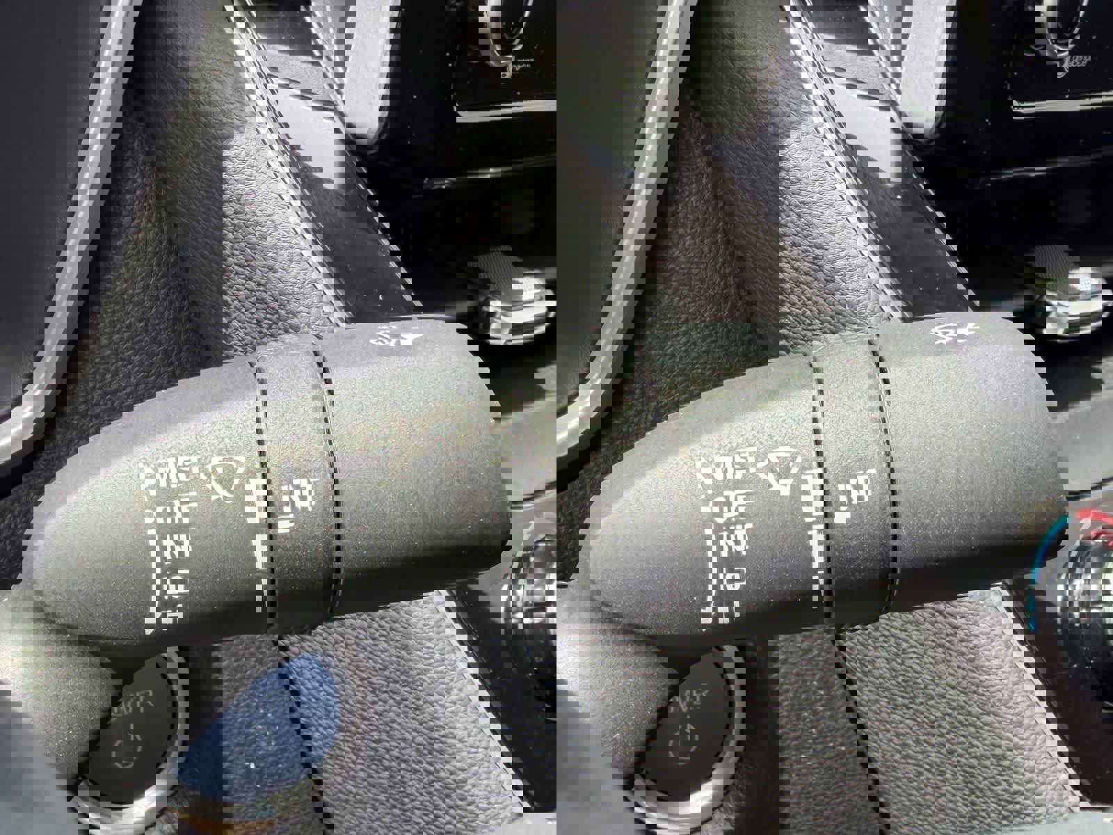 Used 2022 Toyota Corolla LE w/ Premium Interior Package image 25