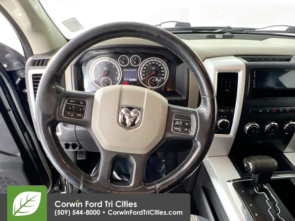 Used 2012 RAM 1500 Classic SLT w/ SLT Plus D￩cor Group AWD/4WD image 8