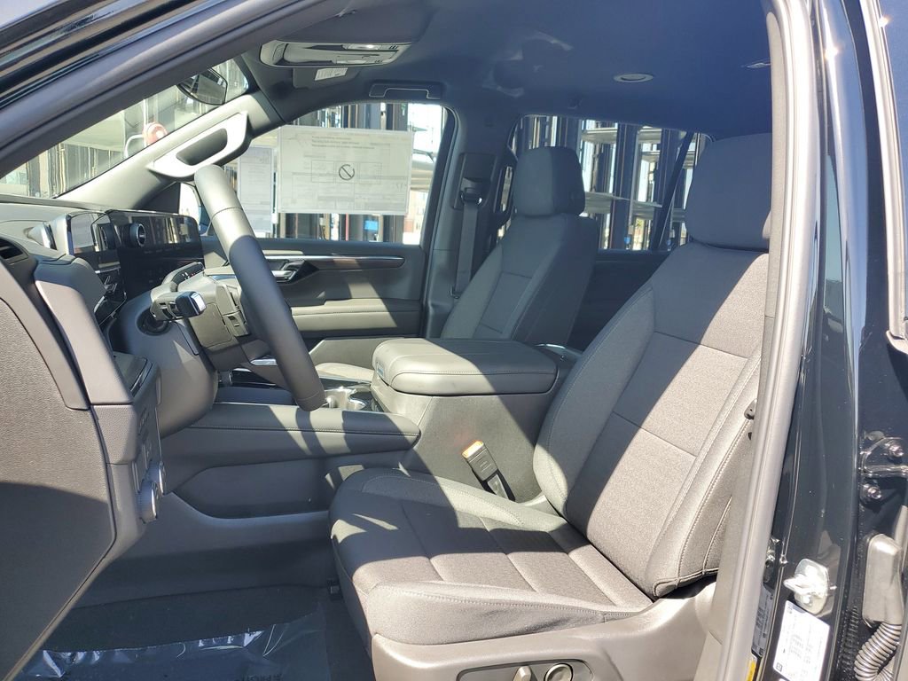 New 2026 Chevrolet Suburban LS image 18