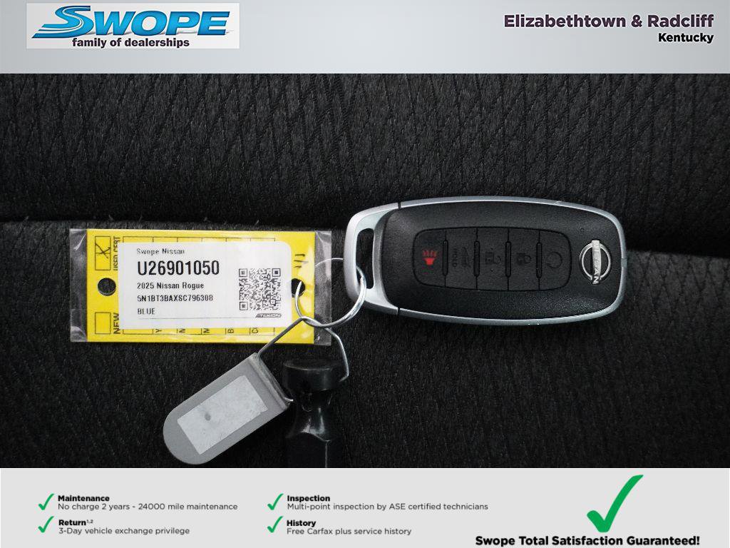 Used 2025 Nissan Rogue SV image 31