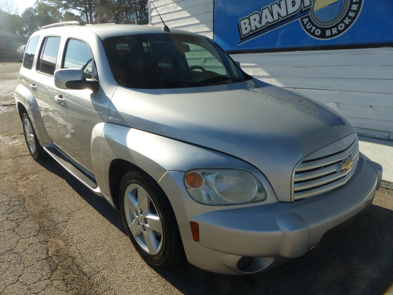 Used 2011 Chevrolet HHR LT image 4
