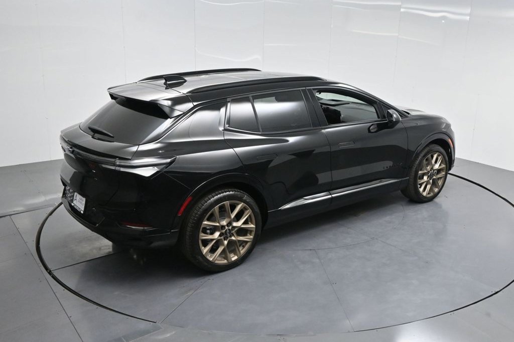 New 2026 Chevrolet Equinox EV RS w/ Convenience Package II FWD image 53