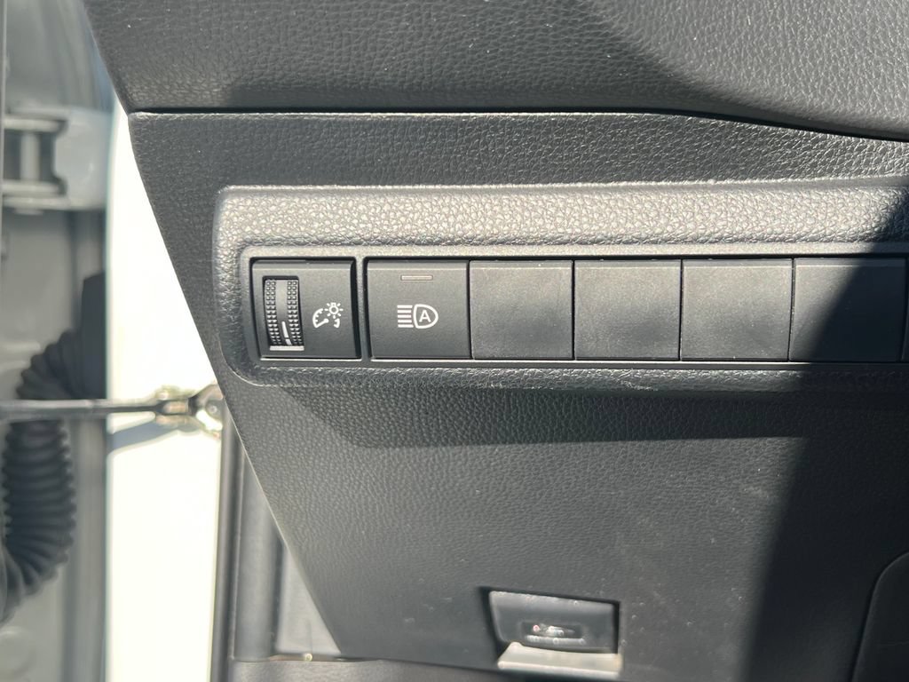Used 2022 Toyota Corolla XSE FWD image 20