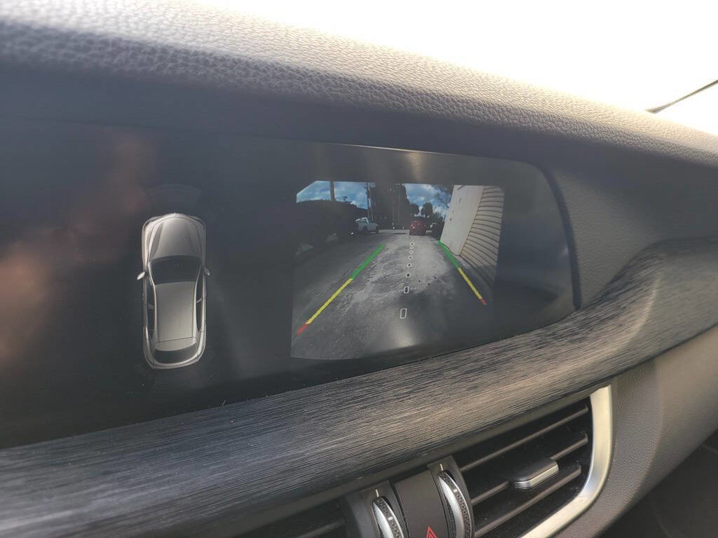 Used 2019 Alfa Romeo Stelvio Sprint w/ Nero Edizione image 28