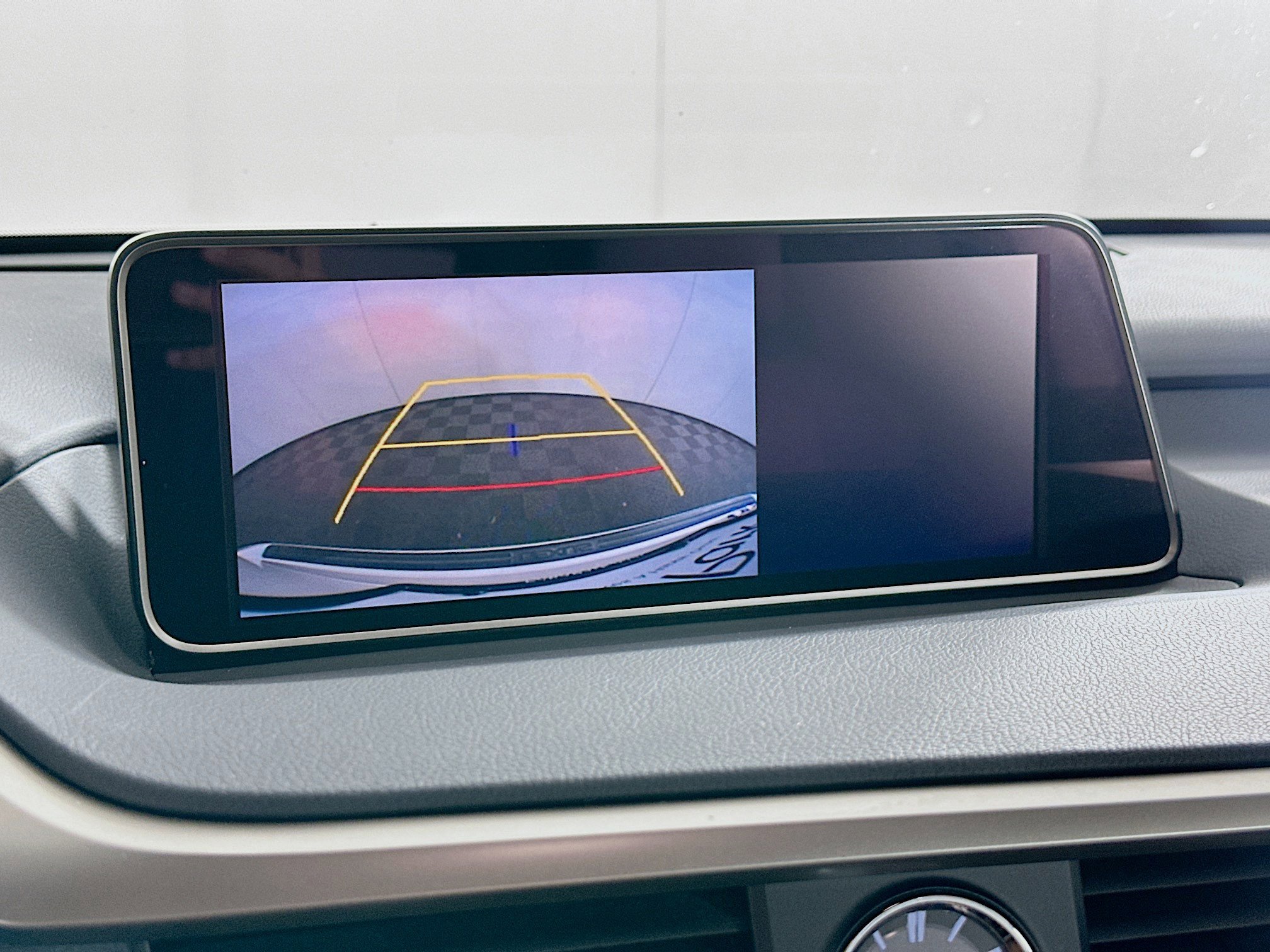 Used 2018 Lexus RX 350L FWD image 23