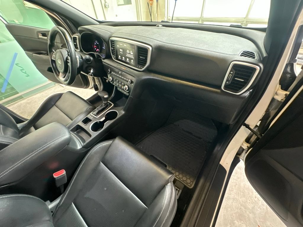 Used 2022 Kia Sportage Nightfall Edition AWD/4WD image 32