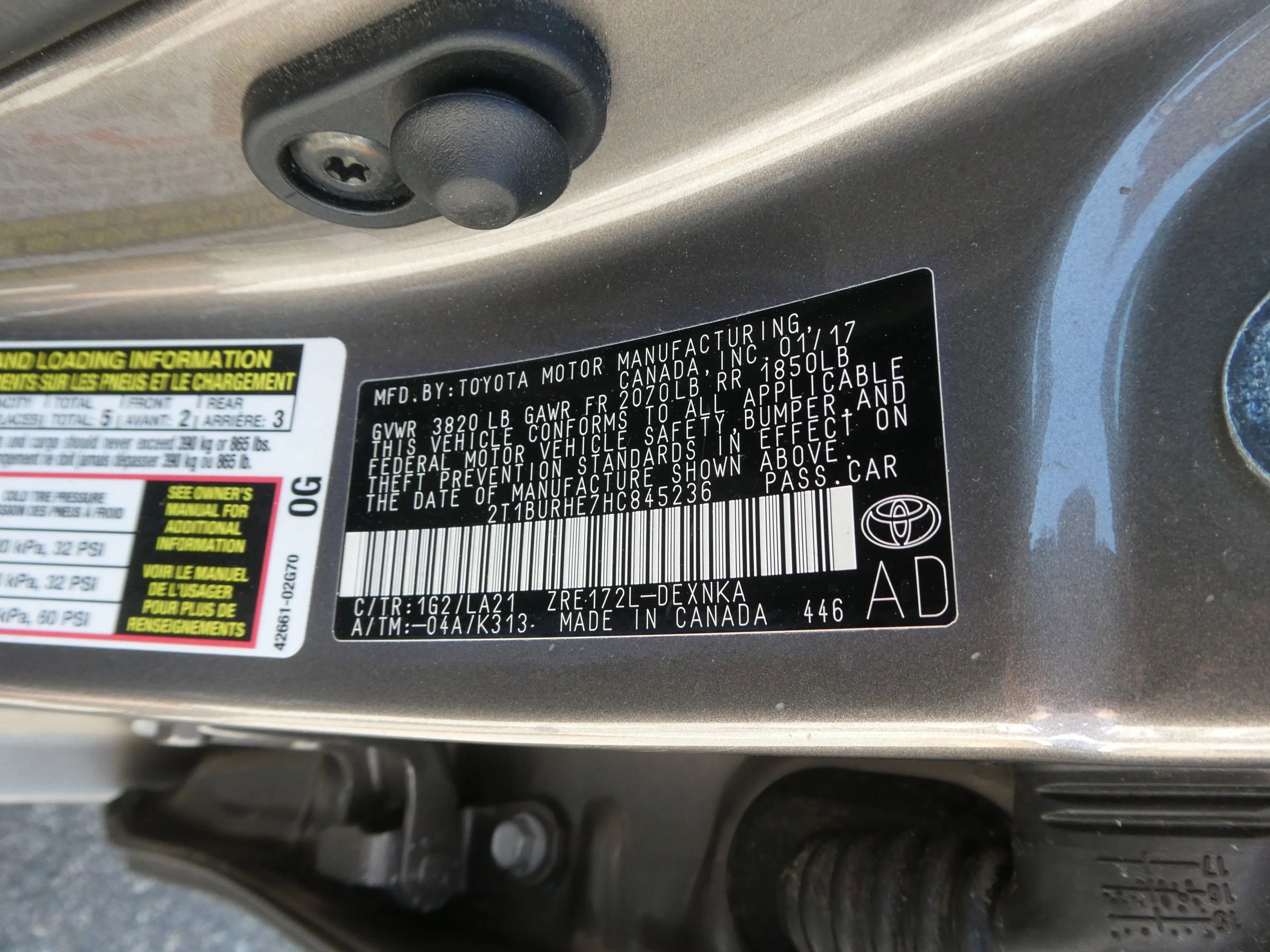 Used 2017 Toyota Corolla XLE FWD image 12