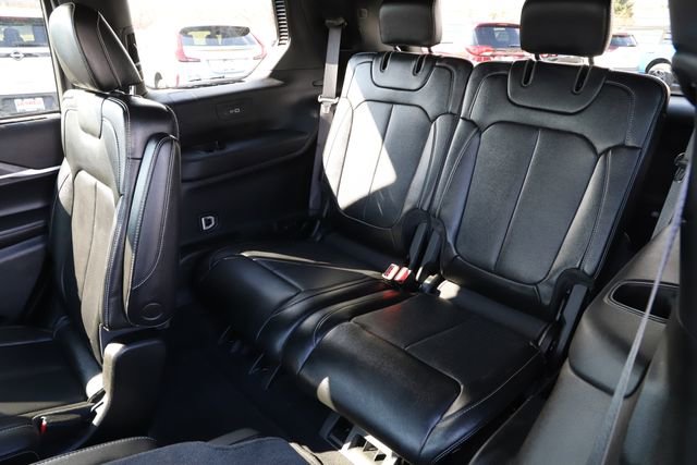 Used 2024 Jeep Grand Cherokee L Limited w/ Luxury Tech Group II image 18