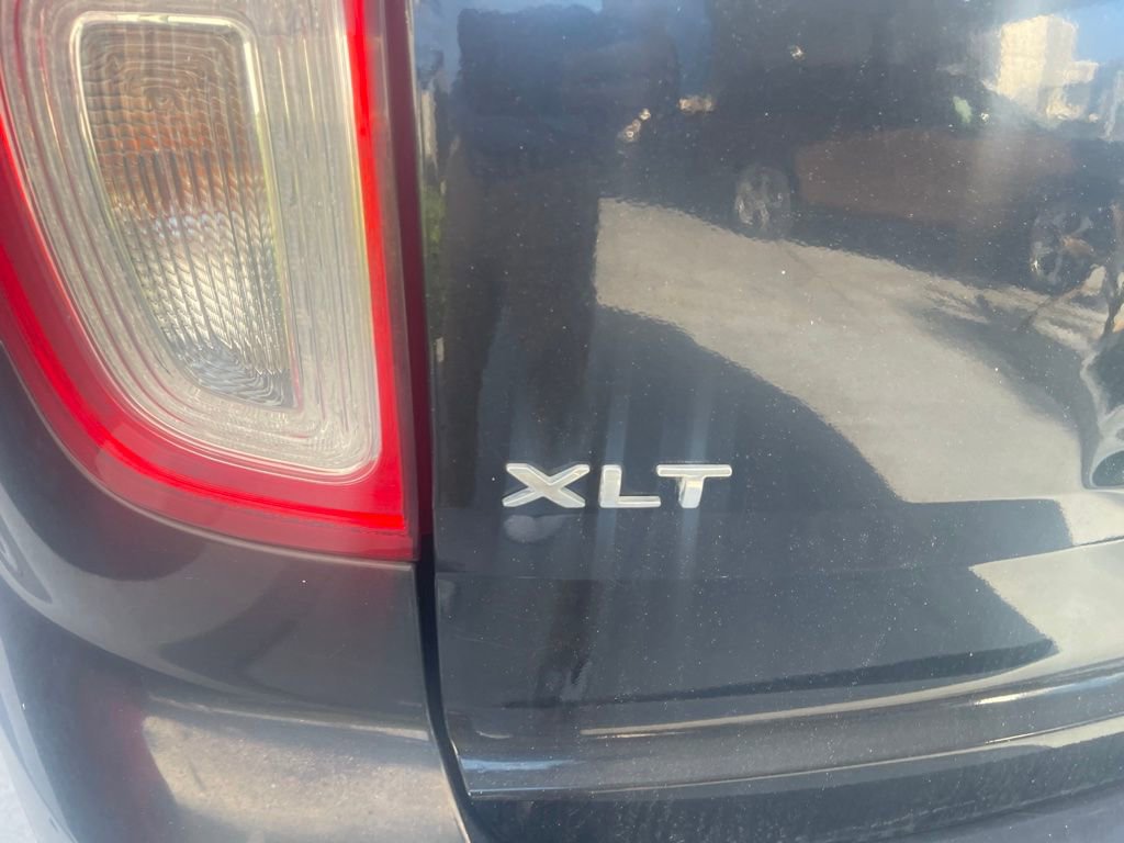 Used 2012 Ford Explorer XLT FWD image 6