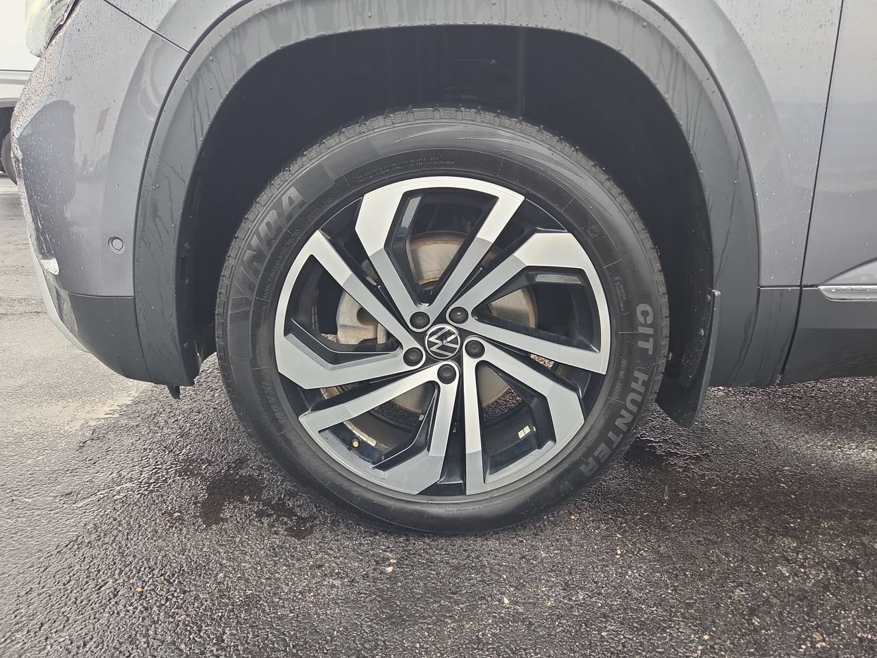 Used 2021 Volkswagen Atlas SEL Premium AWD/4WD image 9