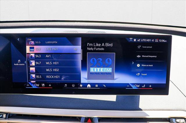 New 2026 BMW iX xDrive60 w/ Premium Package image 15