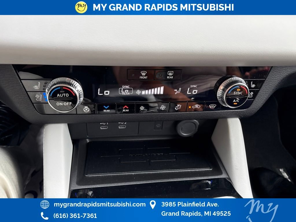 New 2026 Mitsubishi Outlander SEL AWD/4WD image 26
