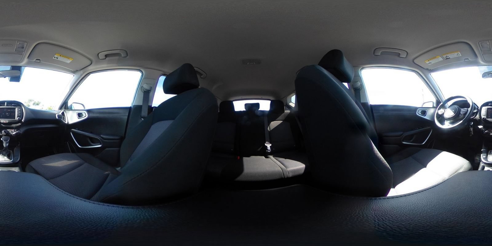 Used 2025 Kia Soul LX w/ LX Technology Package FWD image 42